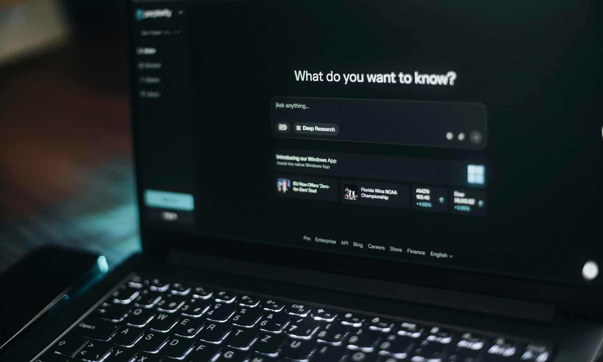 Kuidas ühendada Shopify epoodi ChatGPT ja Claude AI assistentidega?